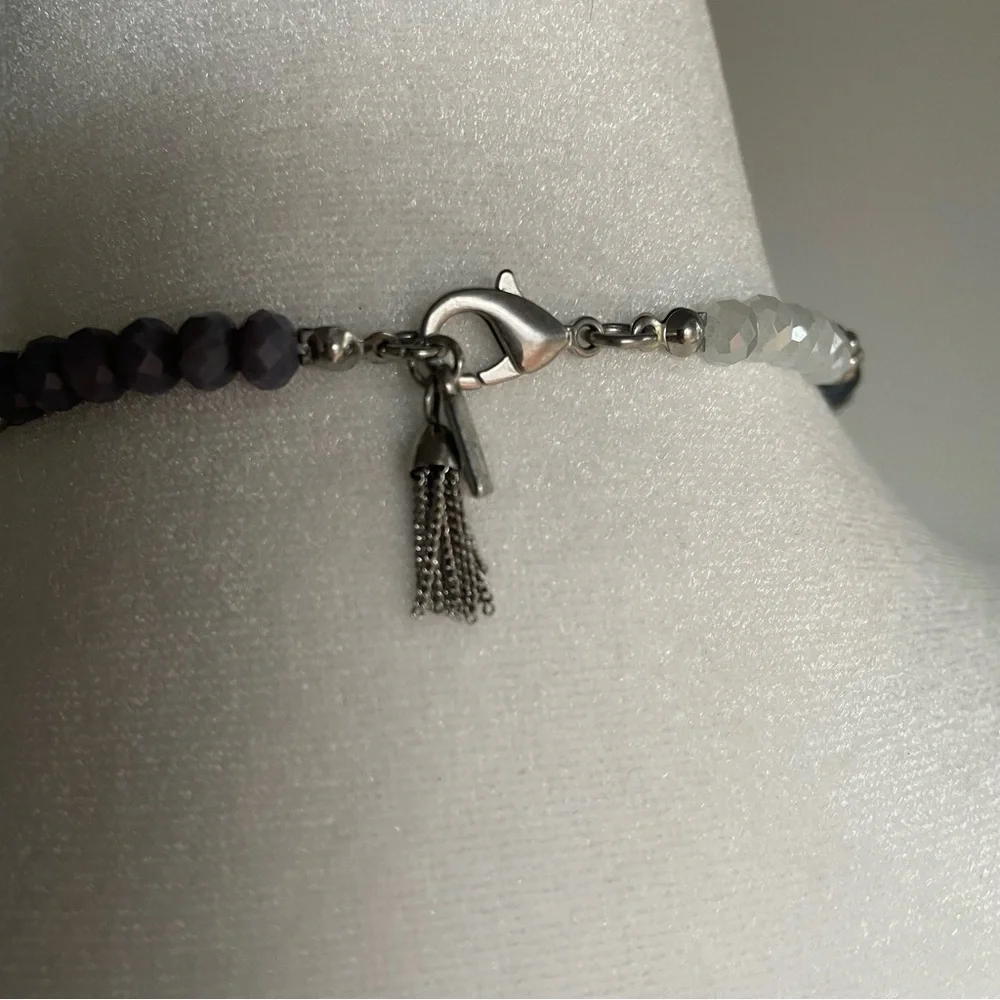 Vera Wang Silver Lariat Necklace with Blue, Grey, and Clear Beads - Picture 5 of 7